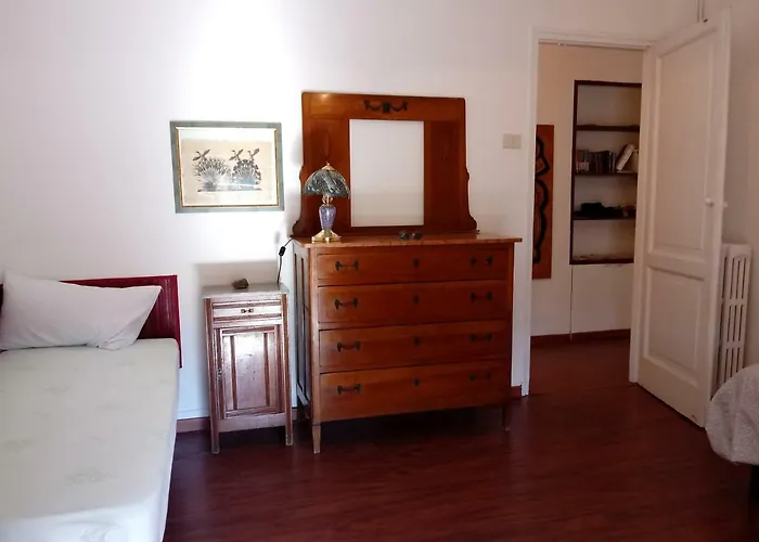 House Apartment *